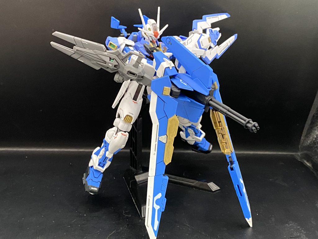 ガトリング砲を展開して射撃体勢。