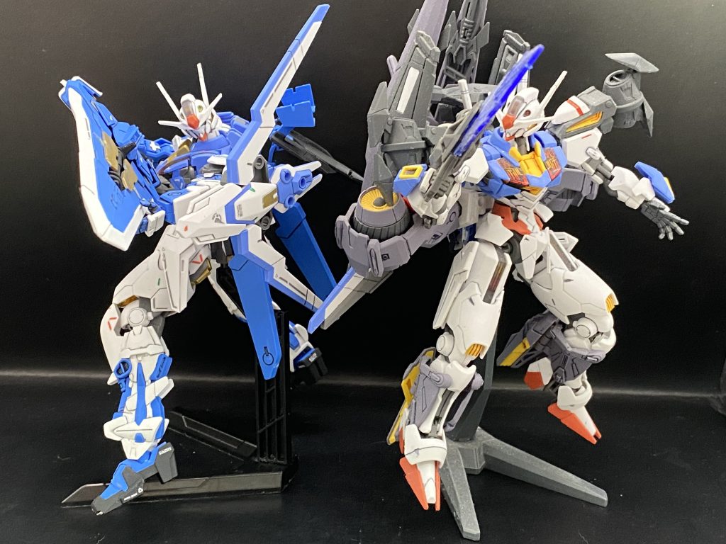 アサルトエアリアルと一緒にポーズ！水転写デカールにスミ入れ部分塗装につや消し。大体やりたいことは出来たので満足のいく出来栄えでした。 