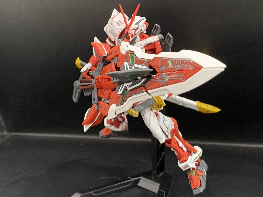 セカンドLと同じ大剣モード。ディテールや形状の違いもありまた違った魅力ある形態です。