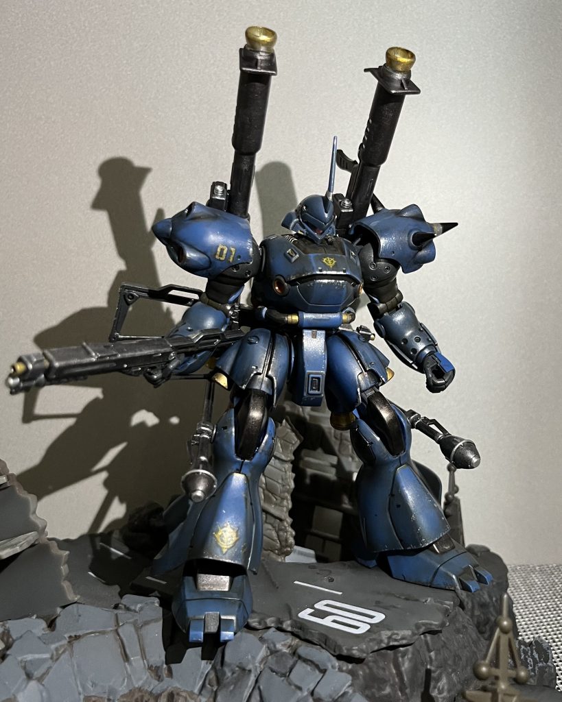 素組みして一部合わせ目消し。ゲート跡やら色々処理をしましたが粗を隠すようにウェザリング。