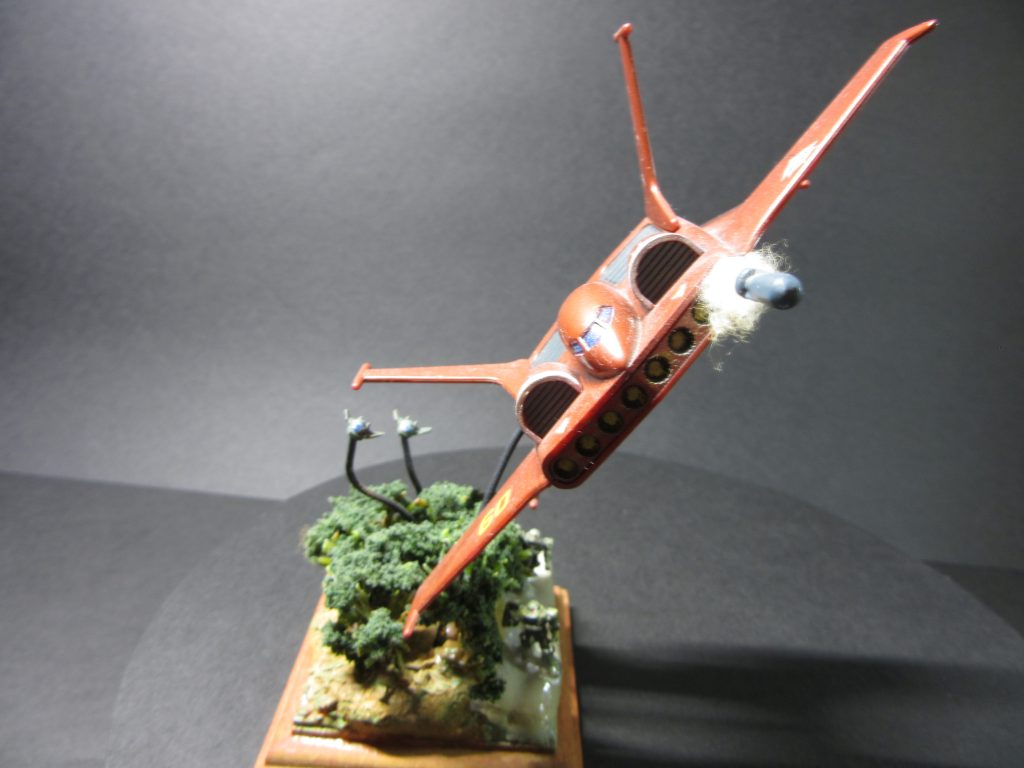 前方より。敵に発見され攻撃を開始。ミサイルを放つドダイYS。