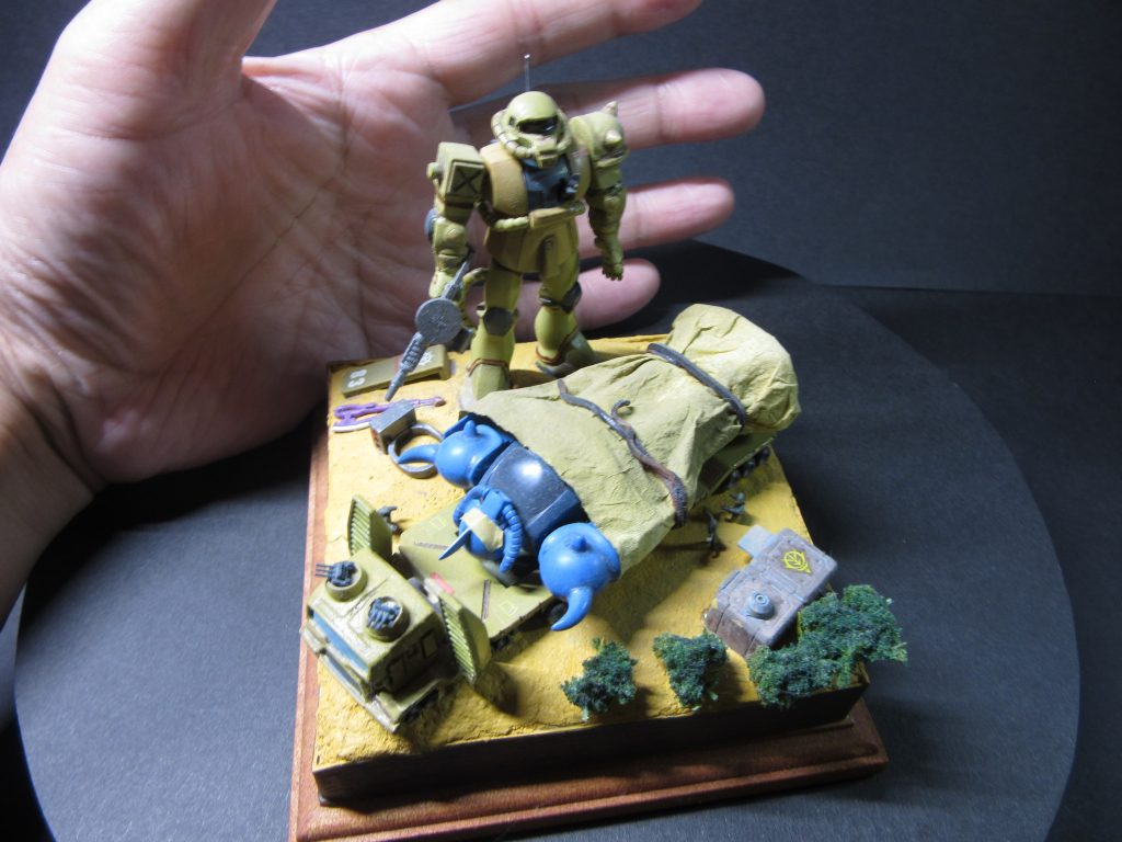 手の中に広がるワクワク空間。ビネットはそう感じさせてくれます。小さな作品ですがアイデア次第で楽しみが増えていきます。また作りたいと思います。