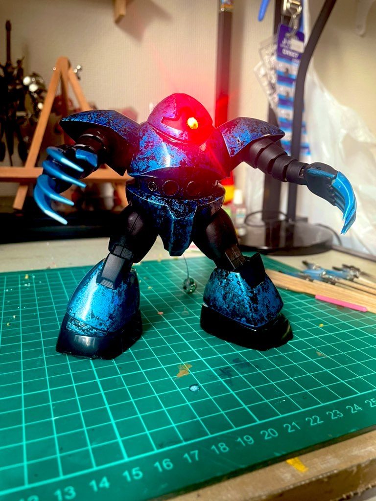 磁石で点灯するライト🔦です