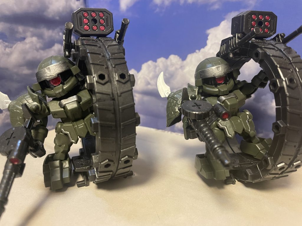 一般機。ザクグリーンが渋くキマってます。