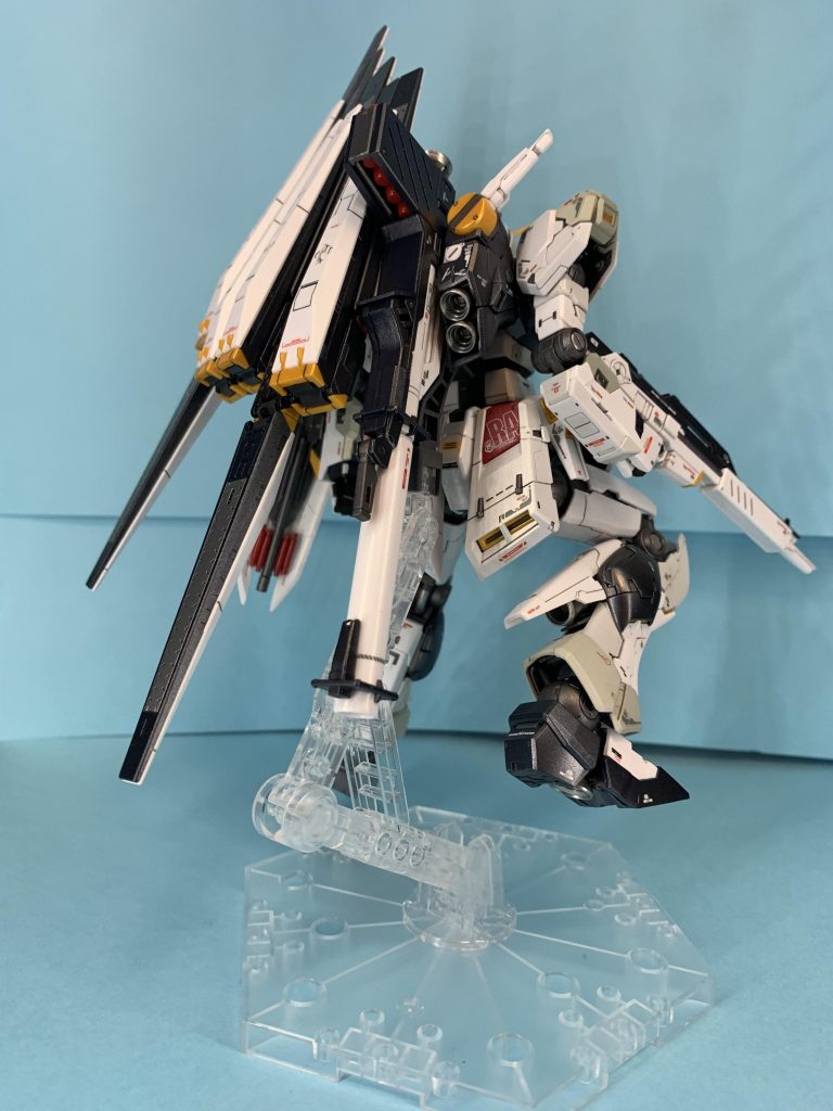 後ろ姿もカッコイイ、満足の出来です