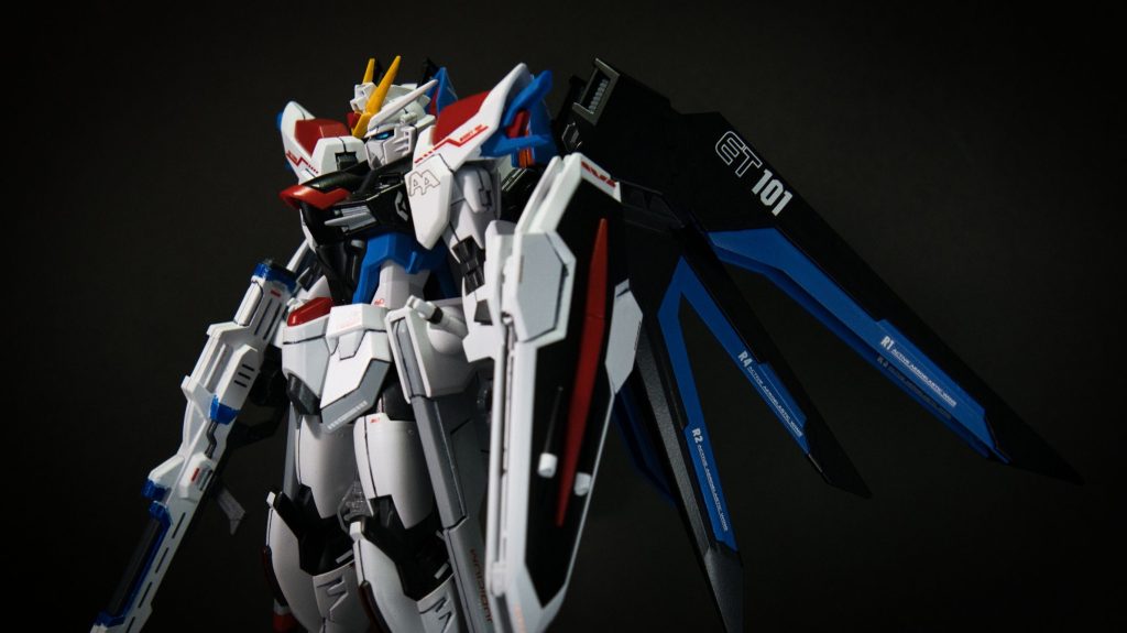 素立ちSEEDFREEDOMのデカール早く欲しいぜ…