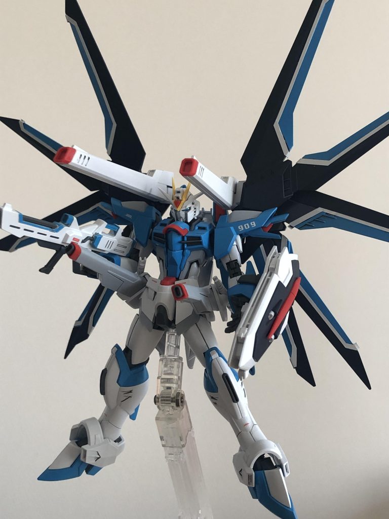 ポージング。ハイマットフルバースト。