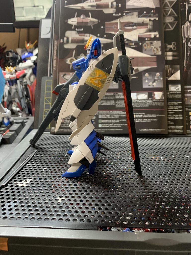 シールドはライフリのシールド基部にドレッドノートのを組み合うように削りはめてます