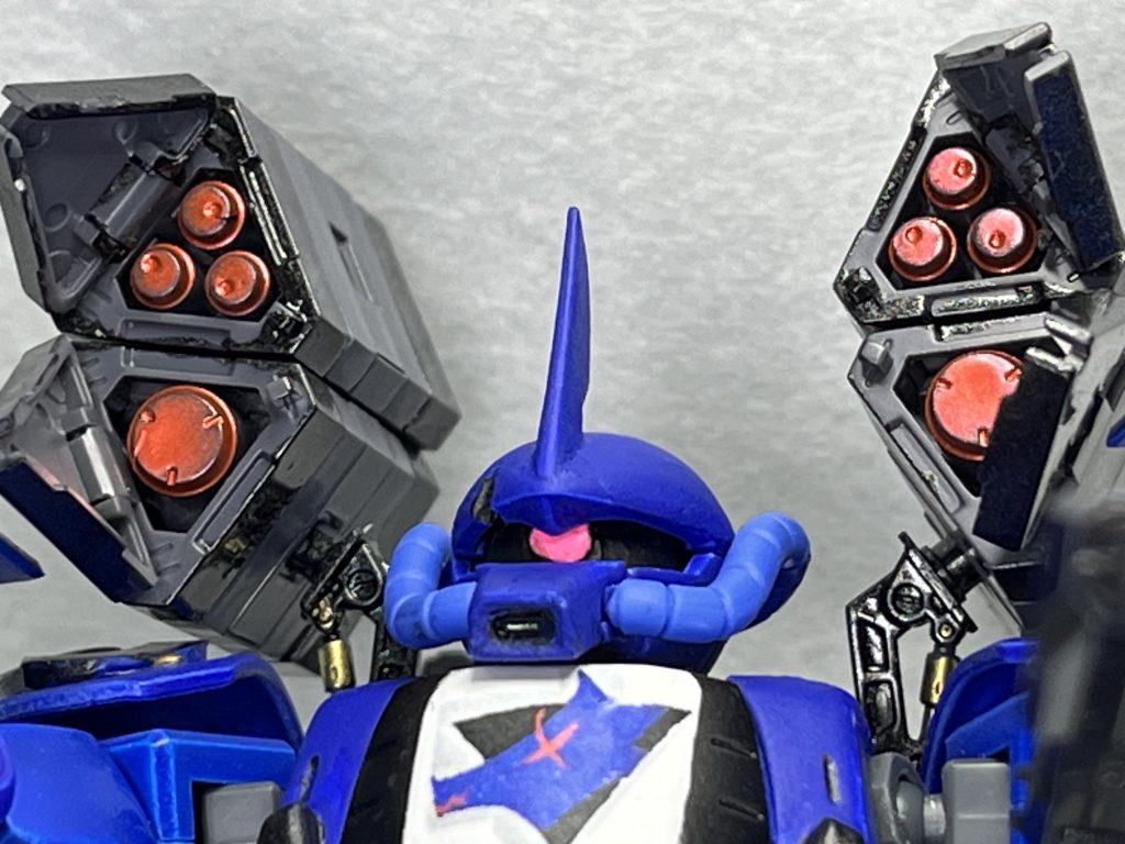 また、ミサイルポッドも拘りました