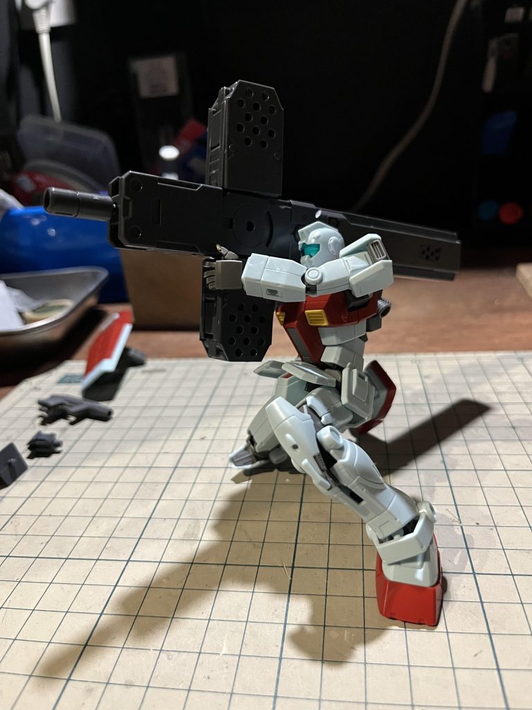 膝立ちも余裕があり、ロケランなのかレーザーなのか出せそうです。(あなたはどっち派?:ガンダムネタじゃないけど)