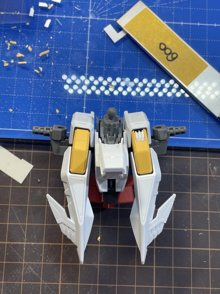 シイタケディテール、同じ大きさに切るのメチャ大変でした💦肩の装甲を切り抜くのもよく分からず、メチャ苦労しました💦