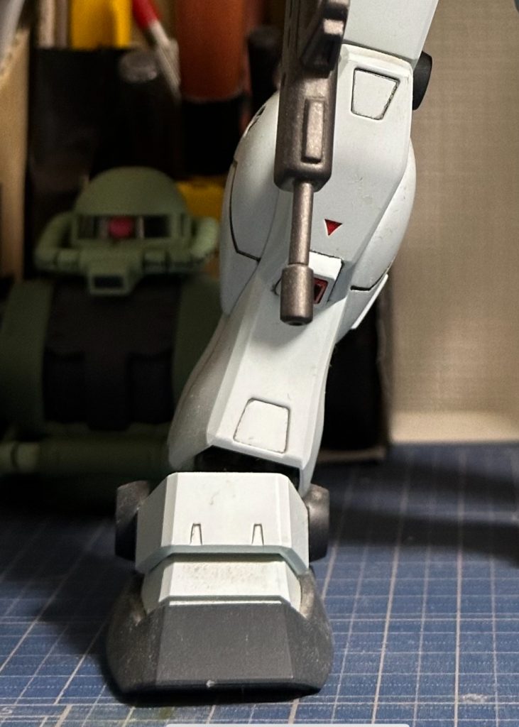 ソールの部分の配色を逆にしてあります。足底の方が濃いカラーでないと落ち着きません。