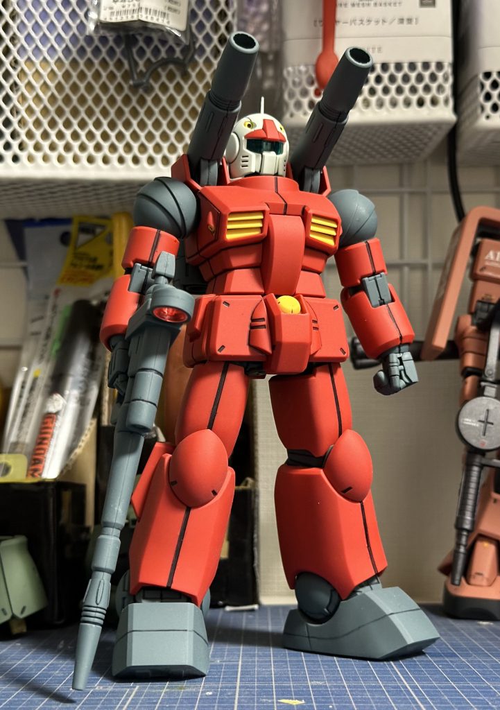 フロント右側。