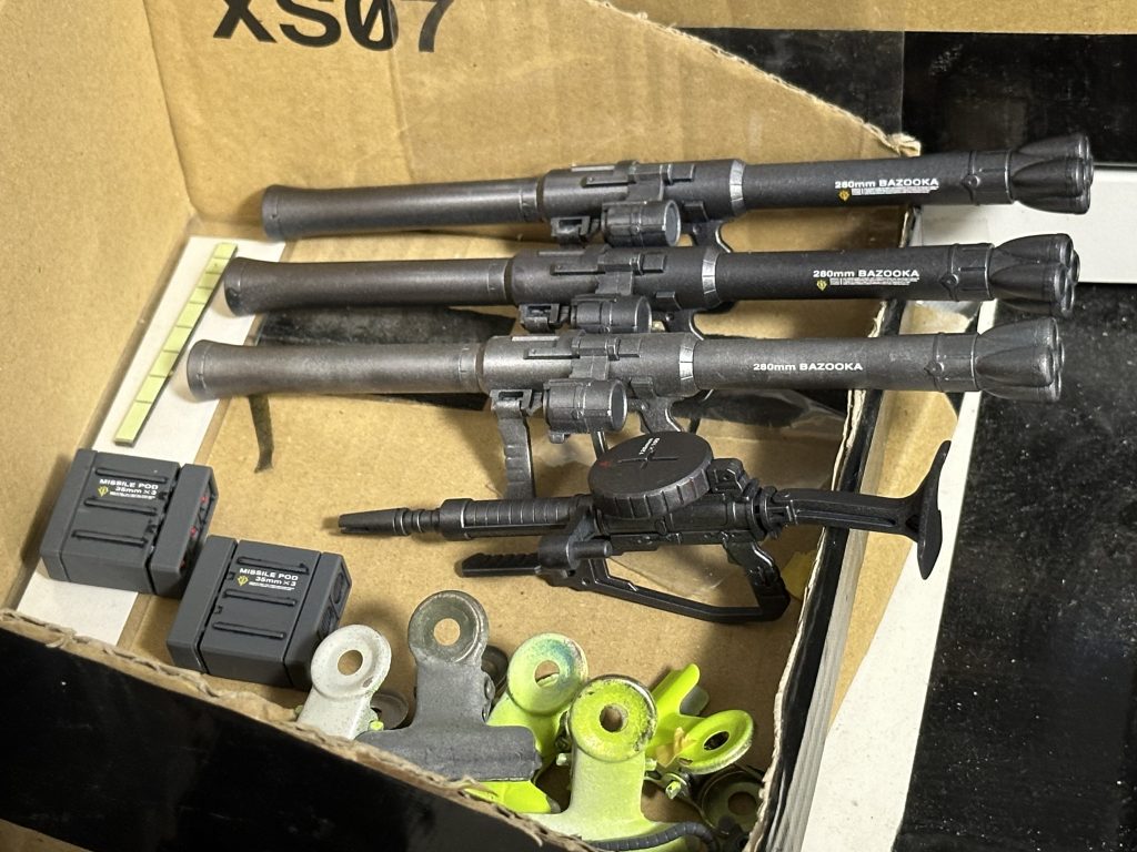 ザクバズーカ並べるとなかなかにナイス👍。