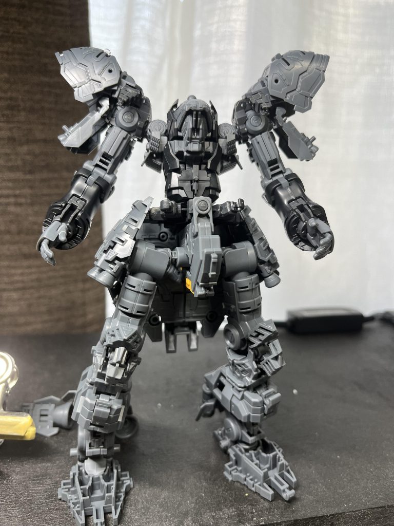RG ササビー キャンディーグラデーション塗装 完成品 MAX塗りがよく似合う⁉】『RG サザビー』をキャンディ