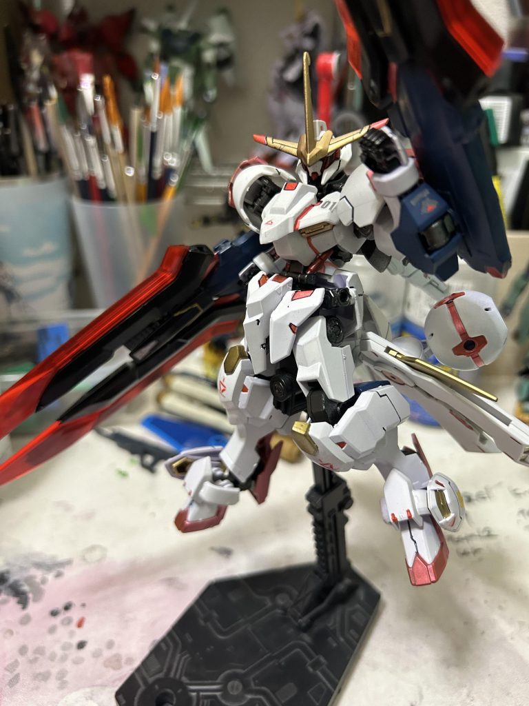 ガンダム端白星・月陰–4枚目/制作者：yamatarou