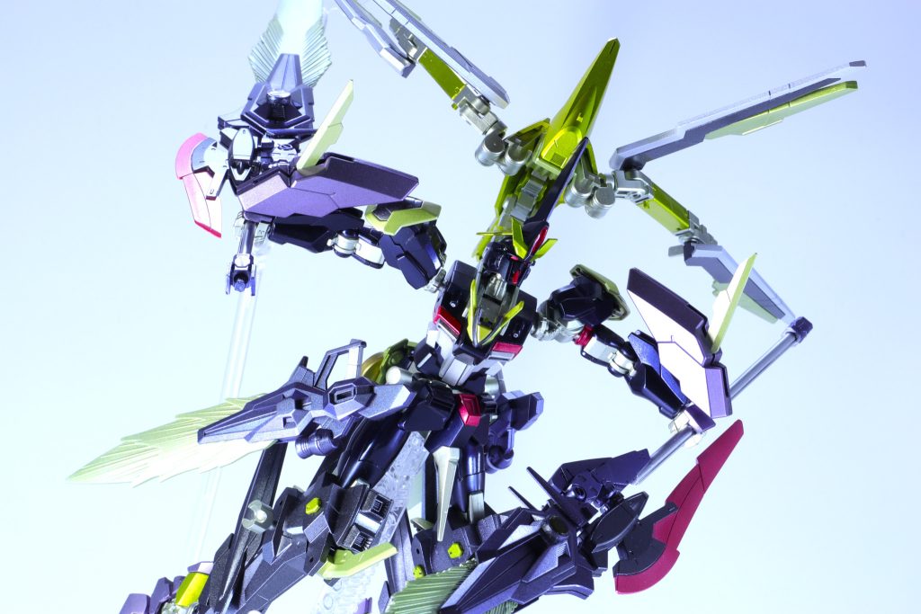 「ストライクFとそのパイロットの失踪事件から2年―――――。彼の機体を捕縛・破壊すべく用意されたMS『ストライクFⅡ-R』とパイロット『○ェイト・T・ハ○オ○○』は、先行して出撃した親友のストライクFⅡ-Sを追って現場に向かう。二機のMSがサイコフレームを輝かせて入り乱れる現場に到着した彼女は、親友に加勢すべく己の機体に同じ輝きを纏って突撃する。彼女たちと彼との戦いは、更に苛烈を極めていくのだった―――――。」