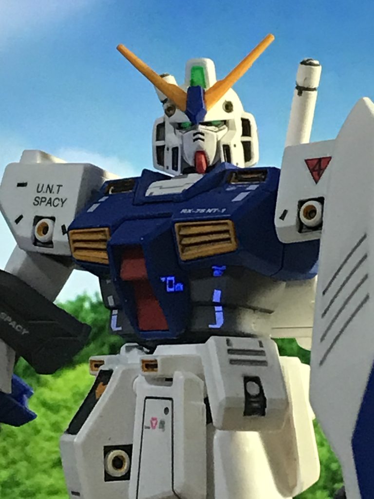 コロニー内でのアレックス。この後バーニィとの不幸な戦いを喫する。