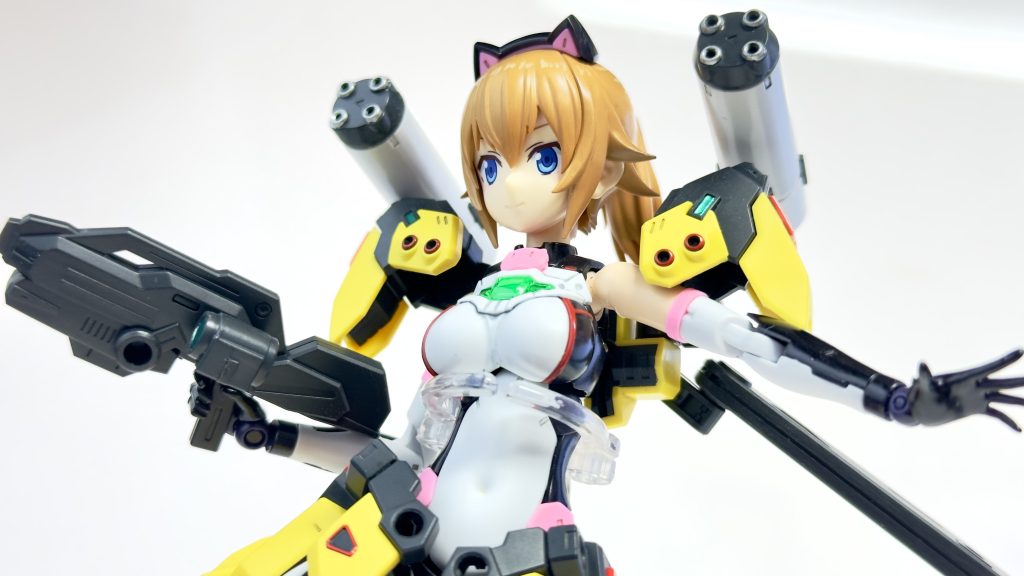 全身個人的な趣味で赤を足してます。また、目にアニメ的なハイライトが入っているのに髪の毛に無いのが個人的に気持ち悪かったので、髪にもアニメ的なハイライトを足してます。