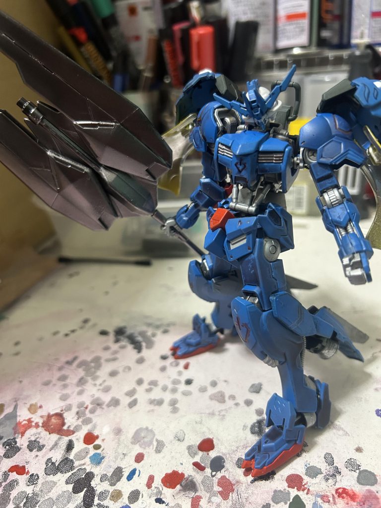 体のパーツはメインはバルバトス肩のユニットは趙雲ダブルオーのユニットを一部改造してます。