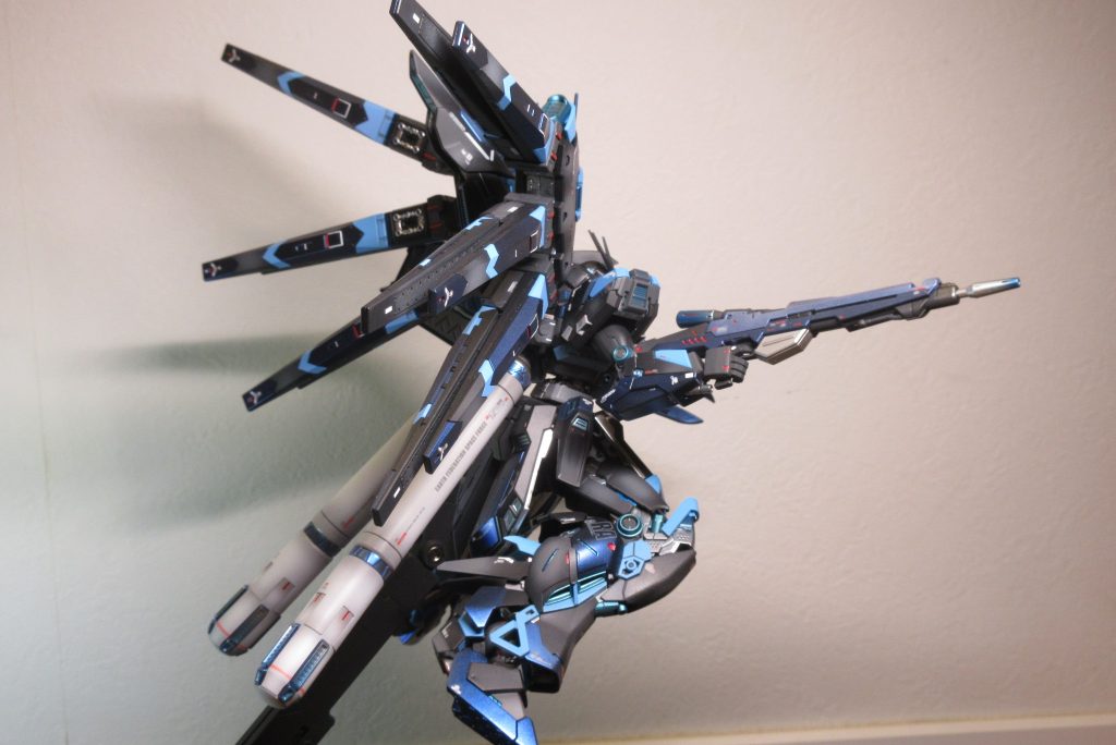 Hi-ν　ハイニューガンダム　（ブラックブルー）–2枚目/制作者：☆ぽんきち☆