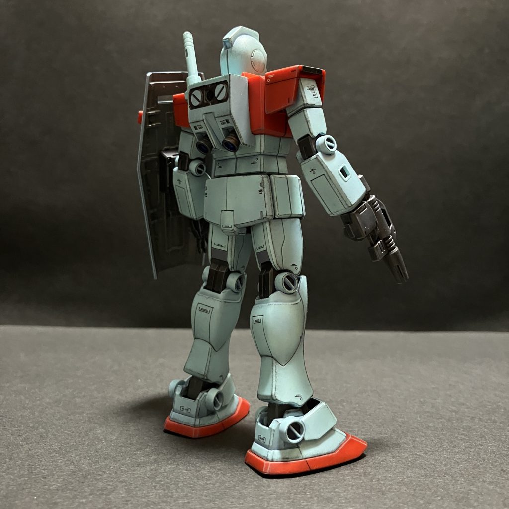 赤色のパーツはもう少しトーン落としても良かったかも？若干オモチャっぽく感じるな...