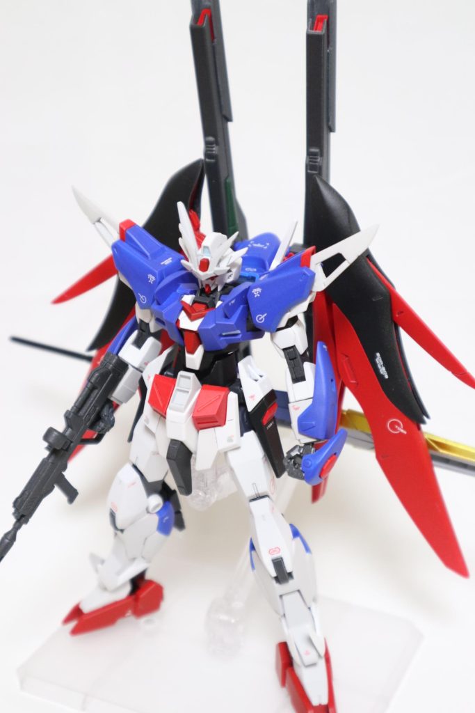 アーマー装着。ご覧の通りカラーリングはSPEC2を参考に。