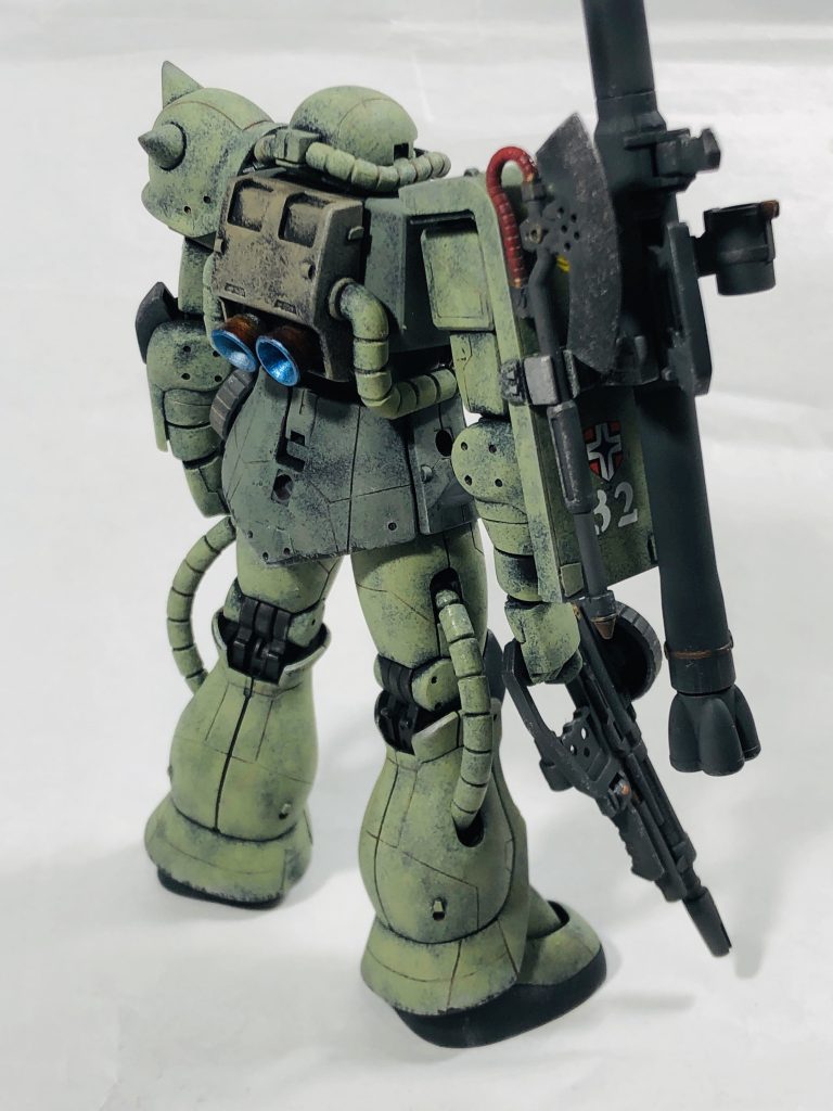 シールドが武装で埋まったのでデカールがw