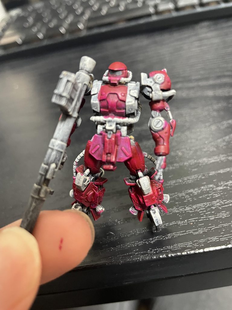 私がよく使っているファレホから最近染め塗り用の塗料が出ていたので使用してみました初めてだったのでなかなか加減が難しいでもお手軽にカッコよくなったので数こなして行きたいですね