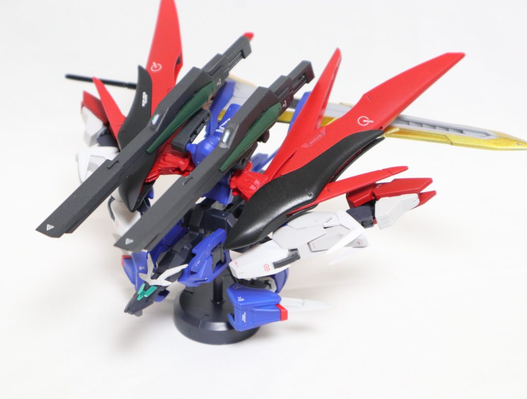 アーマーは全てシルエットに装着可能。