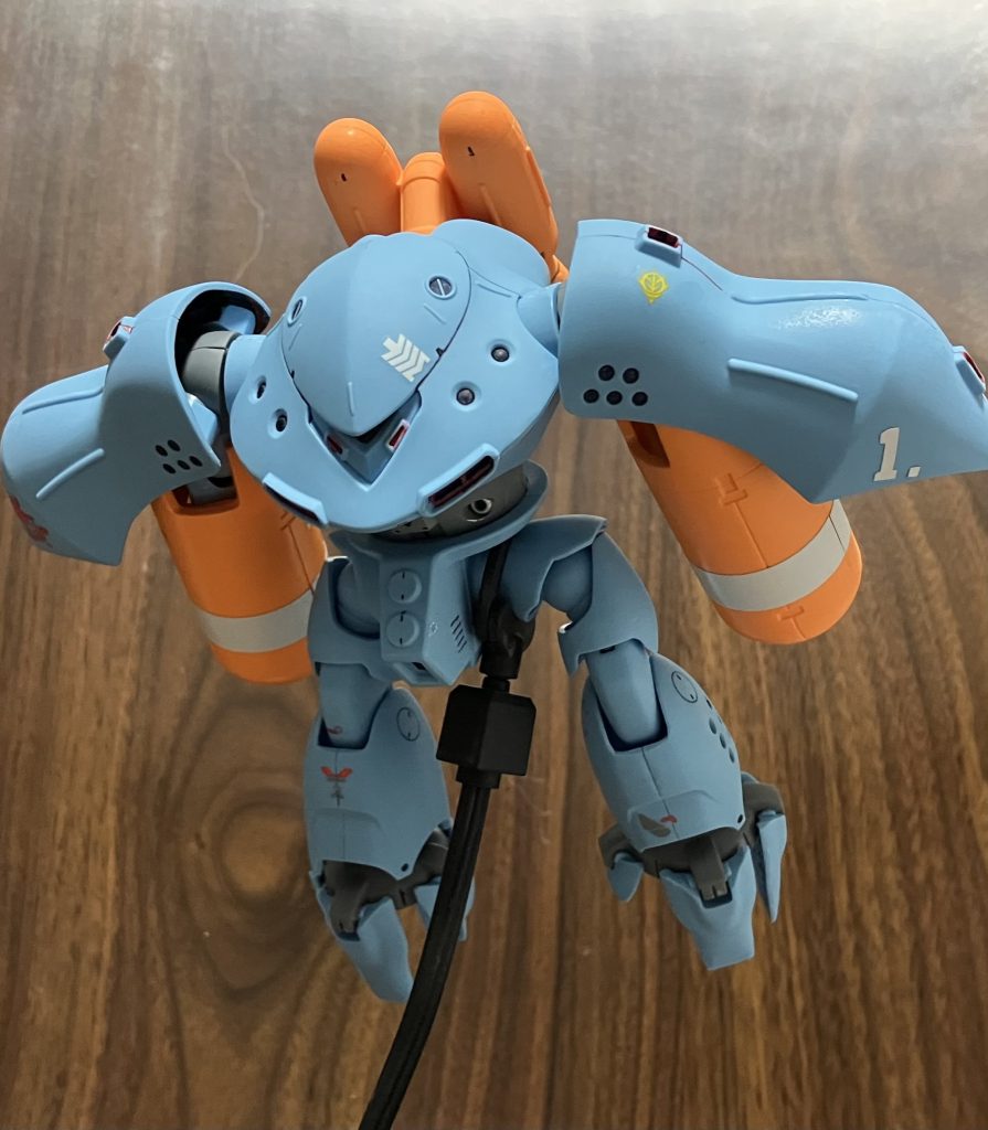 コレ!コレが一番かっこいいです!腕にミサイル付けてるとかどーいう考え方なんですか! (良い意味ですヨ!)潜って進んでる感じが伝わってきますよねー