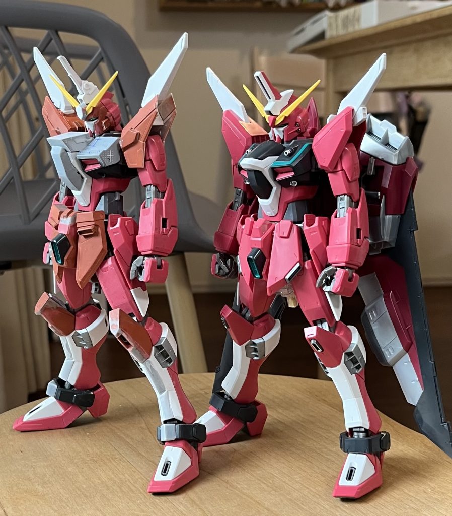 肩とフロントアーマーは、ストフリのものから加工しました。おすすめです。腹部は前屈みになるように延長。
