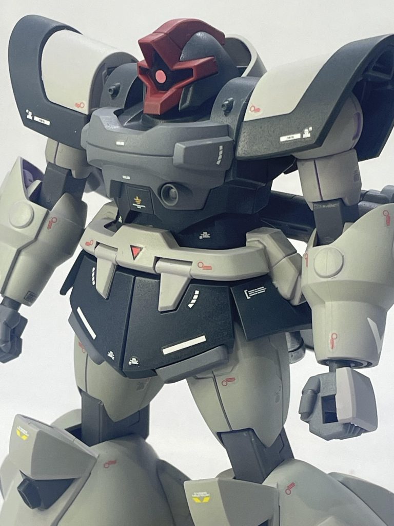 モノアイサイズは自分好みではなかったので小さめにアレンジ。