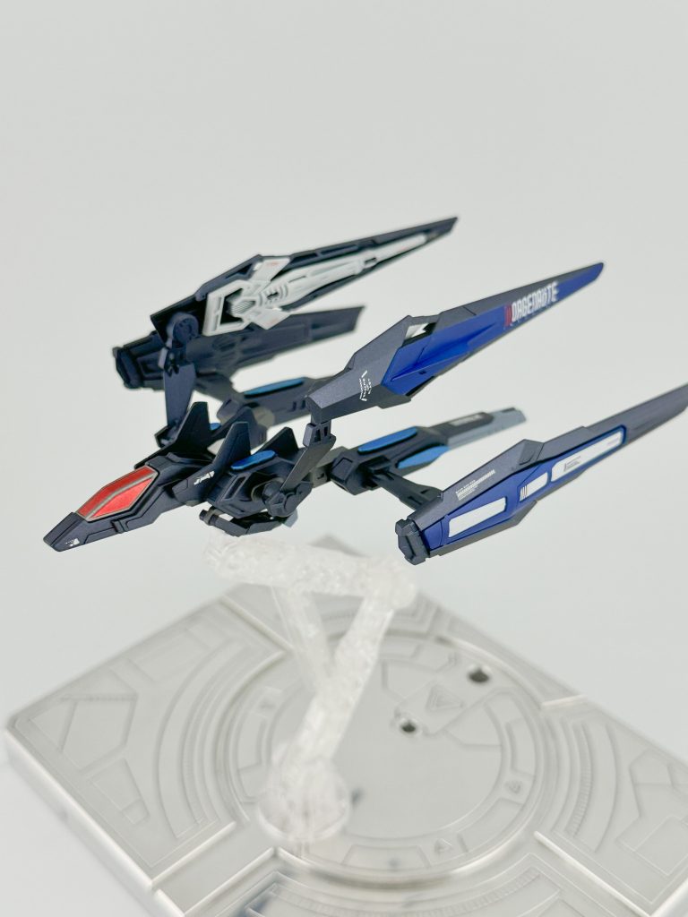 オリジナルのストライカーパック。といいつつもユニバースブースターにジェミナス01の強化パーツをほぼポン付けしたのみ。フリーダムの運用データをもとに簡略化し、オオワシやオオトリのように単独飛行可能なパックとして開発されたという妄想です。