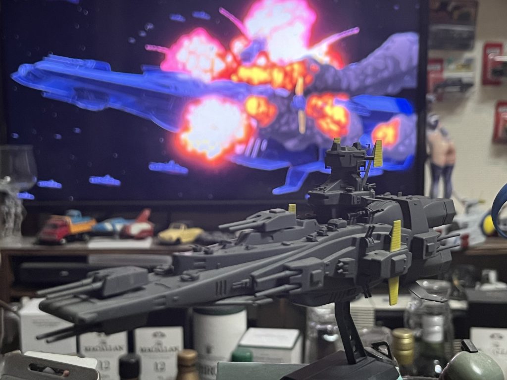 誘爆する2番艦フォレスタル