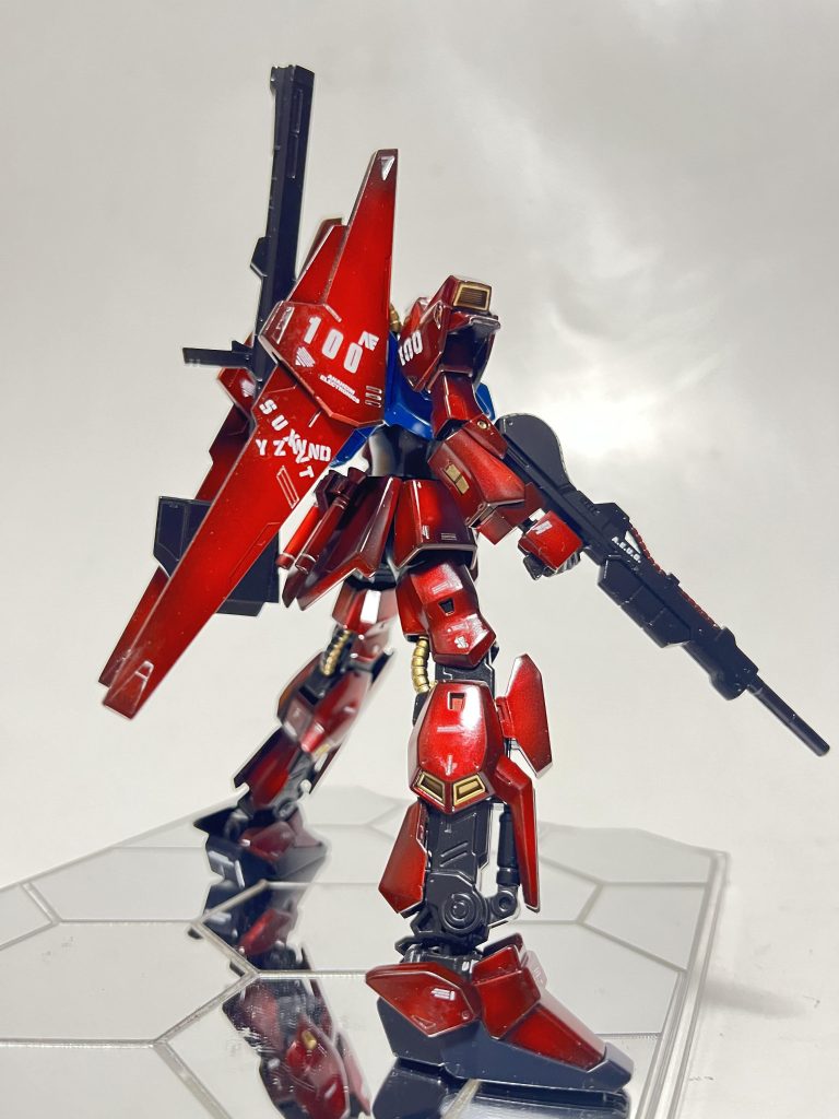 赤い彗星–3枚目/制作者：マリポン