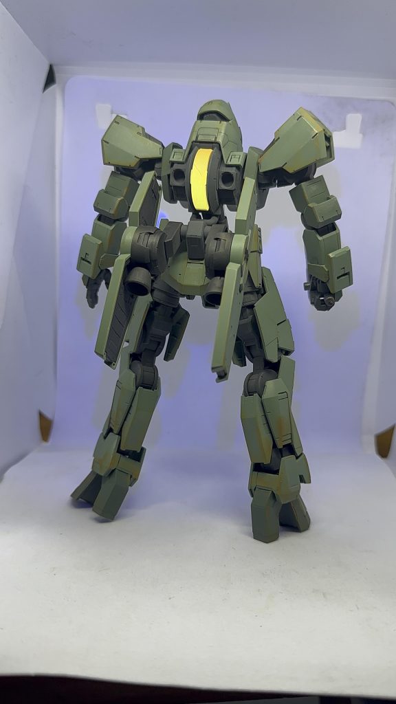 エイハブリアクターが黄色に発行するようにしました。蛍光オレンジの上にガイアの蛍光イエローを被せると色変ができて驚きでした。