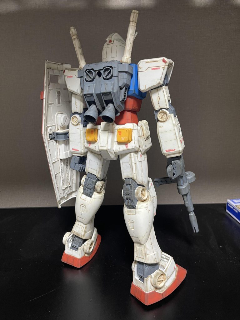 メガサイズ　RX78-2 ガンダム–3枚目/制作者：しょっぺ