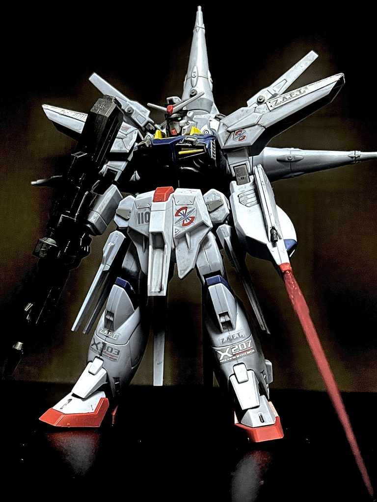 意外とよくなったのではないかと思います。作業工程は、筋彫り、ディティールアップ、墨入れ、ウェザリングカラーマルチグレーで控えめなウェザリング、つや消しです。