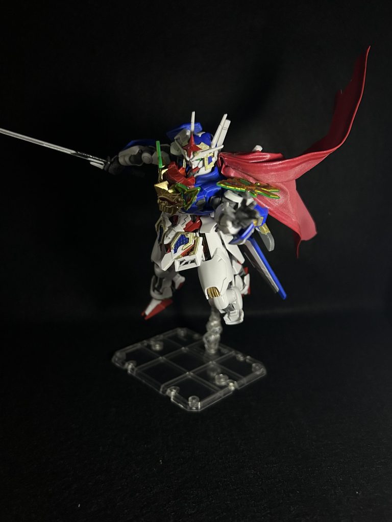 ビューーン。マフラーは配管テープにプレゼント用の針金を仕込みつつ、瞬着で接着。そのまま塗装しました。簡単に動きが表現できるし、塗装も簡単(多分)なので、これはオススメです!