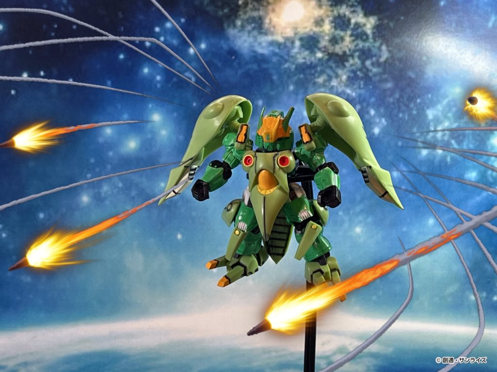 膝のアーマーが曲がってる!いまさらっEXで普通に売ってますよ!いまさらっ