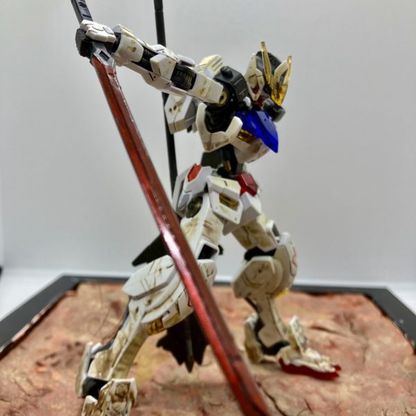 HGIBOガンダムバルバトス第1形態+自作ジオラマ