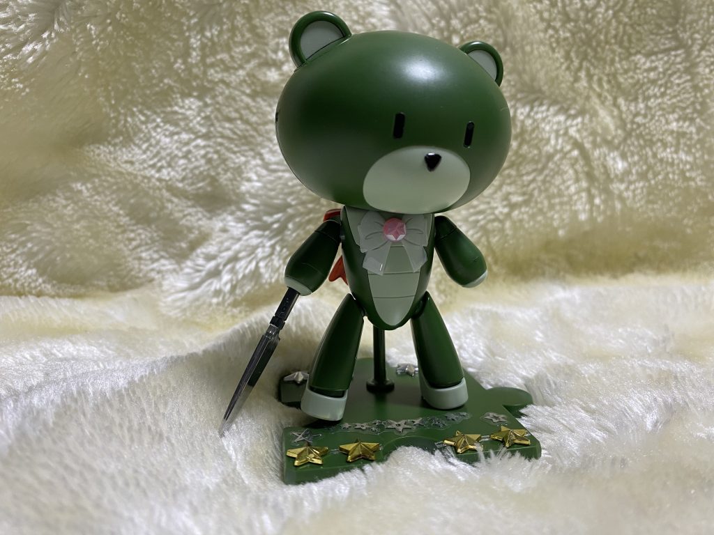 さらに何かしたいと思い、プチッガイに武器を持たせてみました！