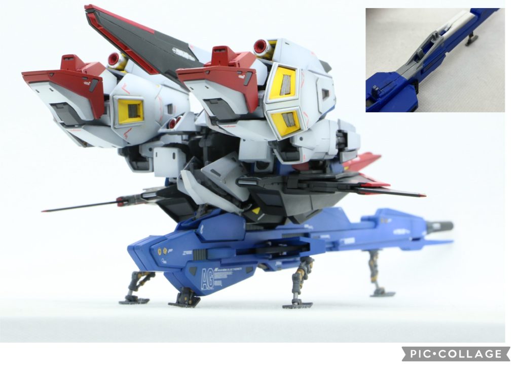 ハイパーメガランチャーはWRに装着可能。シールドの中央に追加したハードポイントにジョイントを差し込み固定。ランチャーの形状は設定画に近づけつつ、底面の形にフィットするようにプラ材で改修。Ver.Kaの角ばったイメージに合わせて一部C面も処理してエッジを立てました。ランディングギアはVer.1.0のWR用のものを差し替え式で装着できるように加工しました。最後尾のものは、プラ材とコトブキヤのシリンダーパーツで自作。差し替え無しで引き出せるようにしてあります。