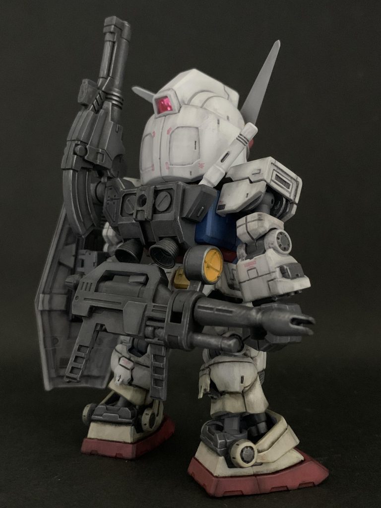 頭部デザインもかなり違いがあるので大変でした。