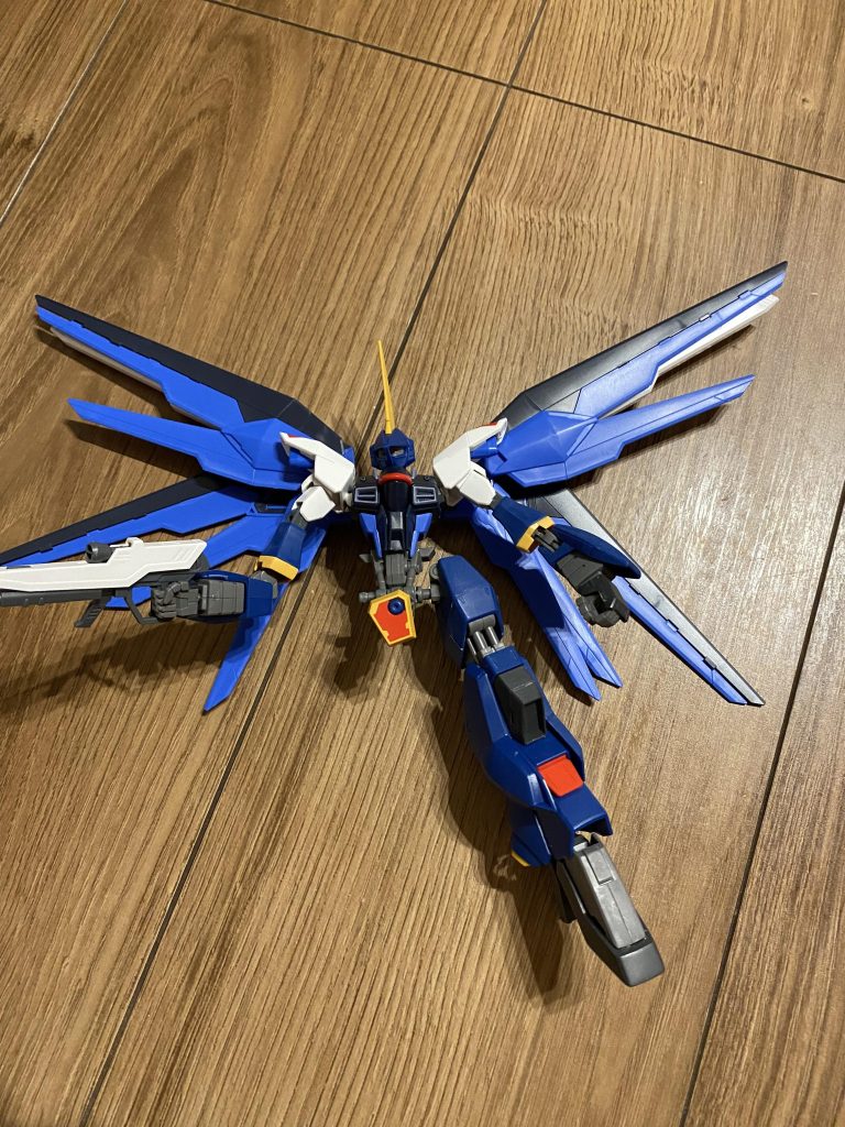 あまり過度なミキシングは行わず、塗装で魅せようと思いました。