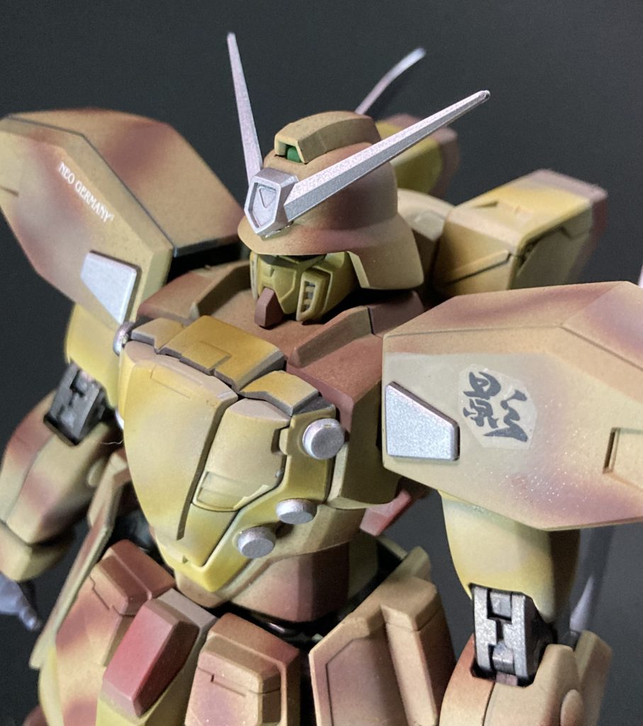 MG迷彩ガンダムシュピーゲル–4枚目/制作者：@jiyu_nitsukuruきあい模型