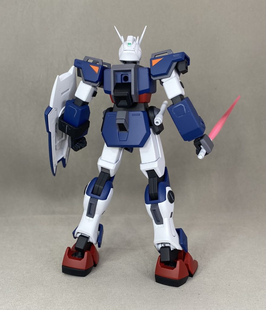 背面を。今後エールストライカーを背負わせてもいいかも