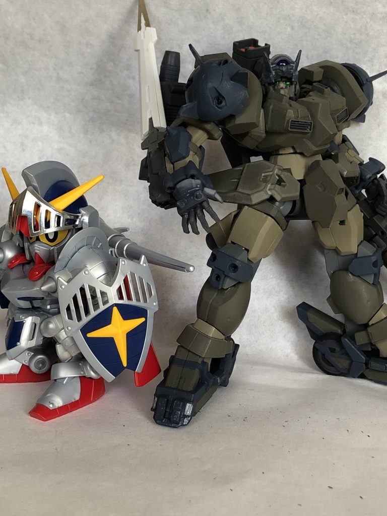 3主人公とロボ太のことを踏まえて何かSD要素を足したかったのでヴェルデバスターDXセットのものを足に組み込みました。4でもモバイル版のようにSD機体も組み換えができると良いですね。