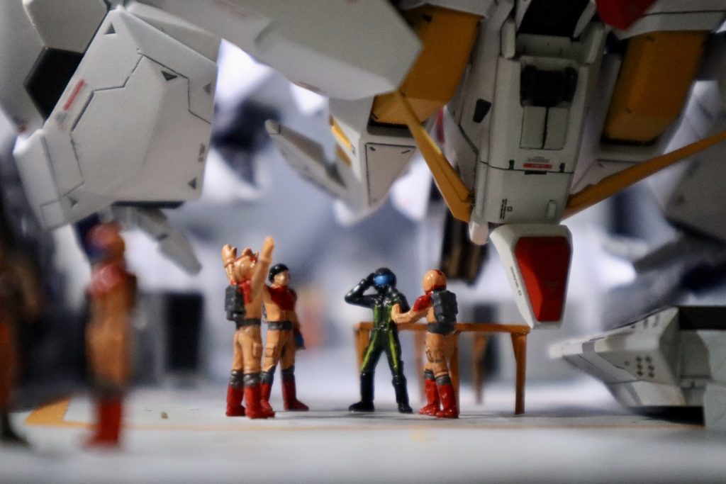 ハサウェイもいます